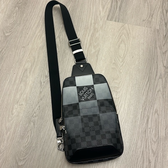 Louie Vuitton limited edition sling bag - Picture 1 of 4